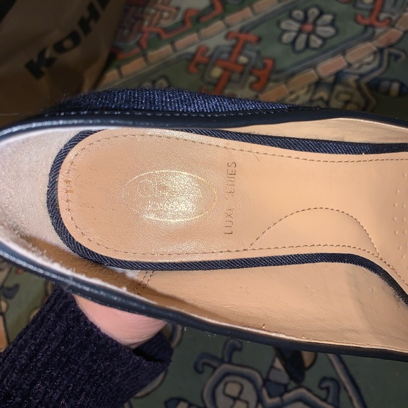 Circa Joan David Navy Blue Heels - Picture 5 of 8